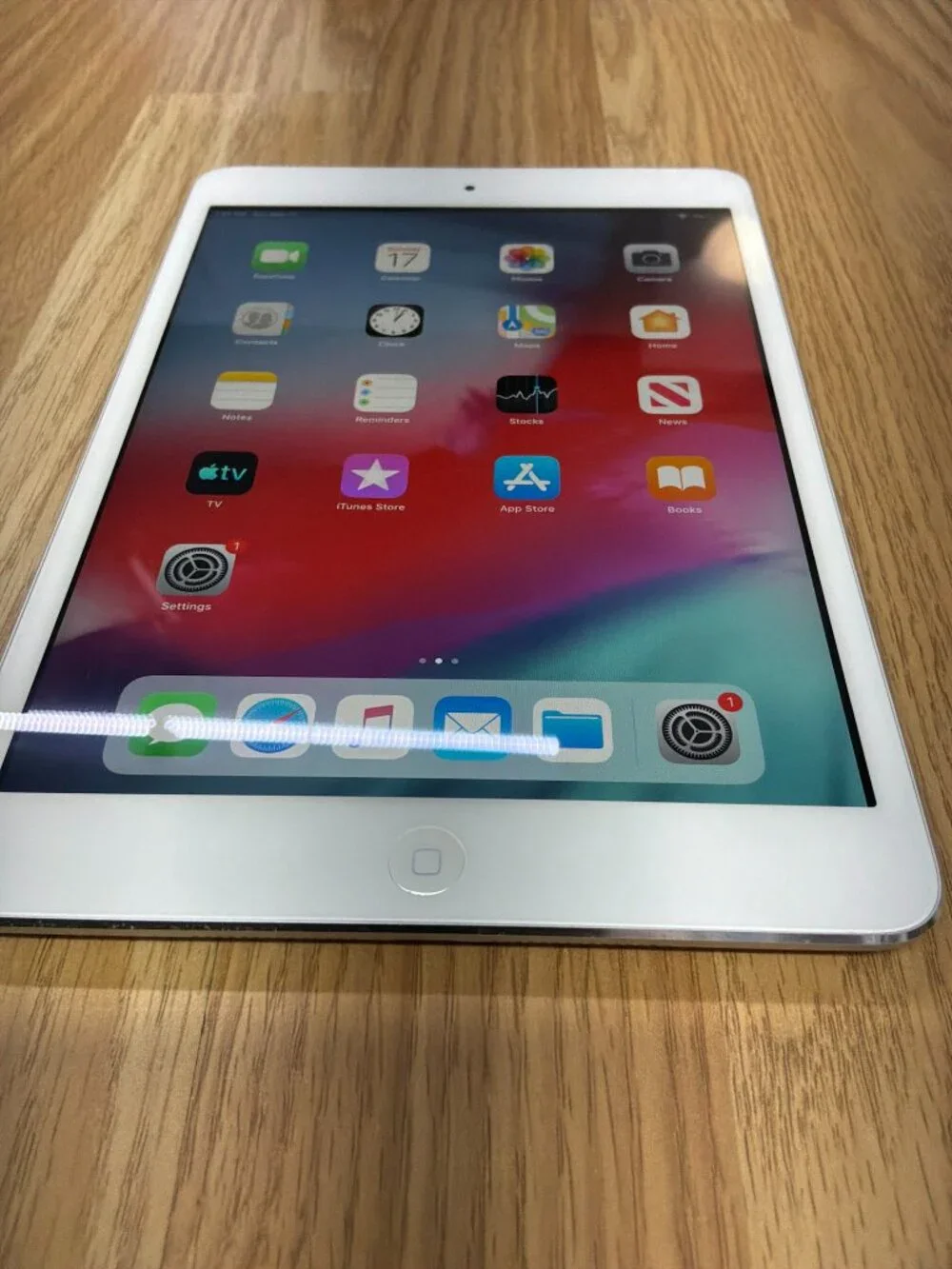 Apple White iPad Mini Tablet